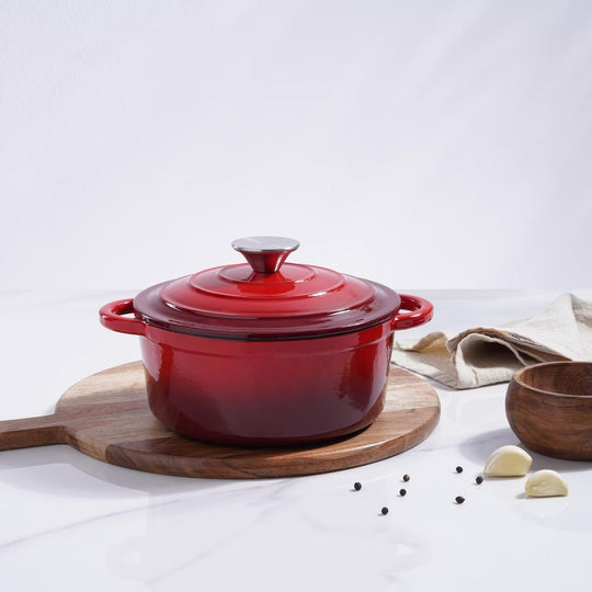 Cast Iron Pot with Enameled Finish and 2L Capacity