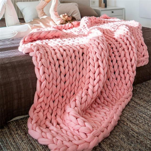 Chunky Knit Blanket - Soft Material - Decorative Design