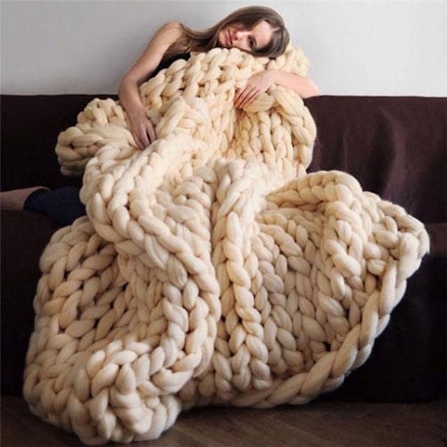 Chunky Knit Blanket - Soft Material - Decorative Design