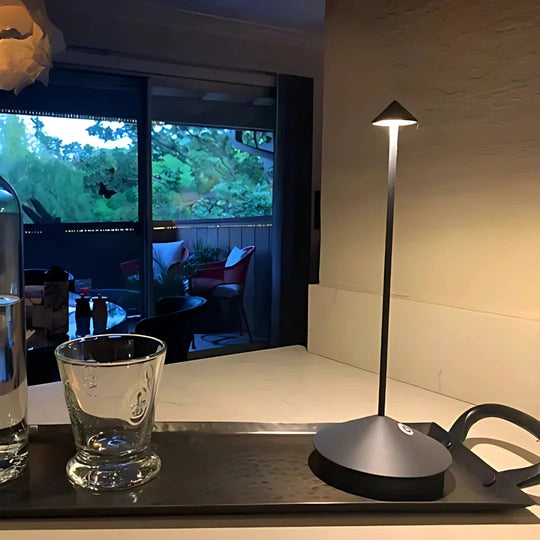 Dimmable LED Table Lamp - Cordless Design - Waterproof - Luvonic