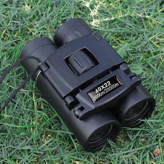 Binoculars with High Definition and Compact Design