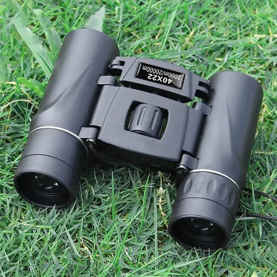 Binoculars with High Definition and Compact Design