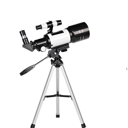 Telescope with Multiple Eyepieces and High Magnification
