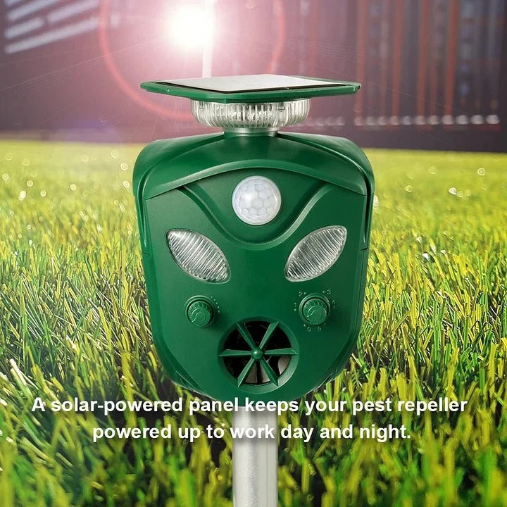 Animal Repeller with Solar Power and 360-Degree Coverage