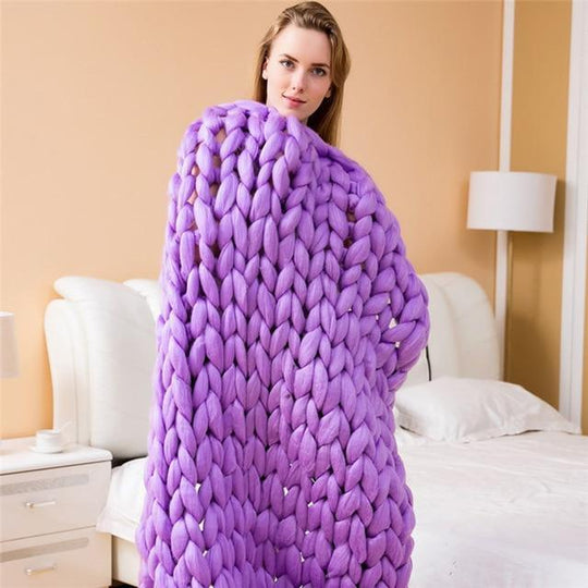 Knit Blanket with Soft Fabric and Decorative Style