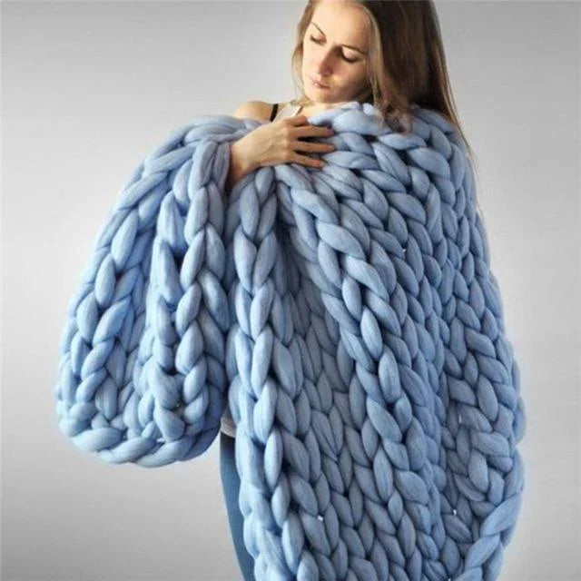 Knit Blanket with Soft Fabric and Decorative Style