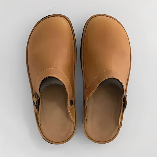 Men's Slippers with Comfortable Insole and Leather Design