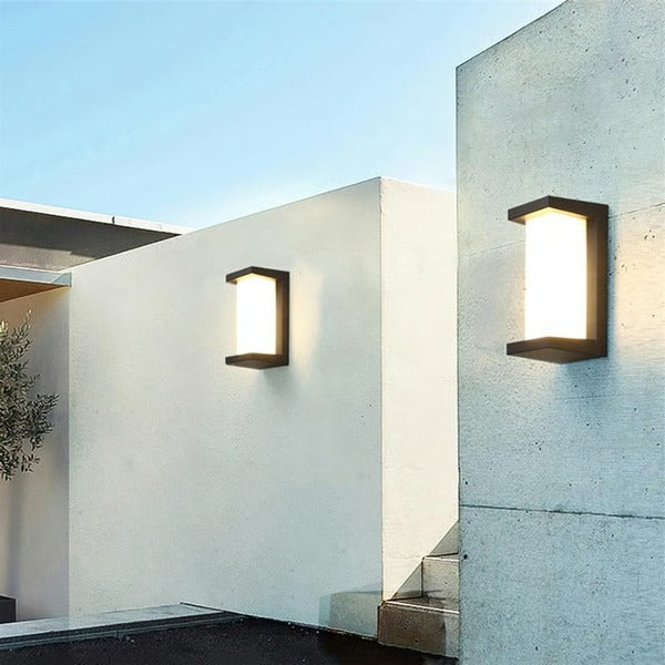 Outdoor Lighting with Modern LED Design and Wall Mounting