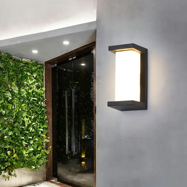 Outdoor Lighting with Modern LED Design and Wall Mounting