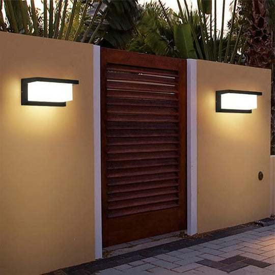 Outdoor Lighting with Modern LED Design and Wall Mounting