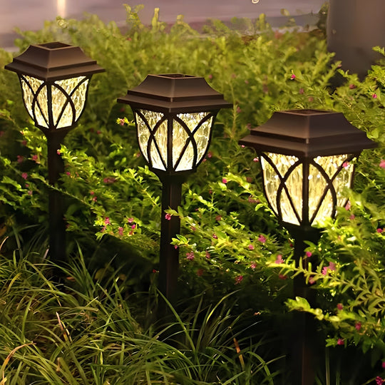 Pathway Lights with Solar Power and LED Illumination