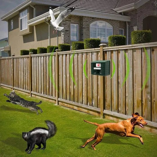 Pest Control Device with Ultrasonic Technology and Bird Deterrent