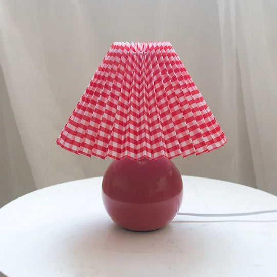 Table Lamp with Vintage Design and Bedside Use