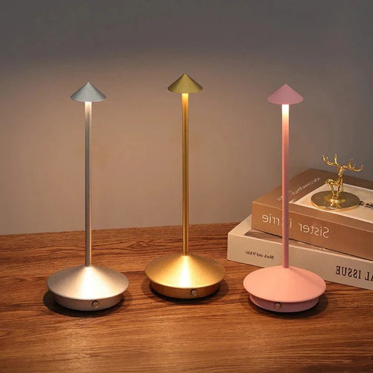 Table Lamp with Wireless Design and Touch Dimming