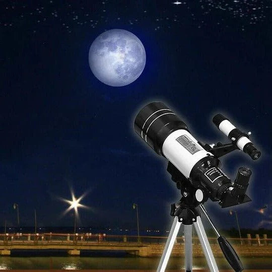 Telescope with Multiple Eyepieces and High Magnification