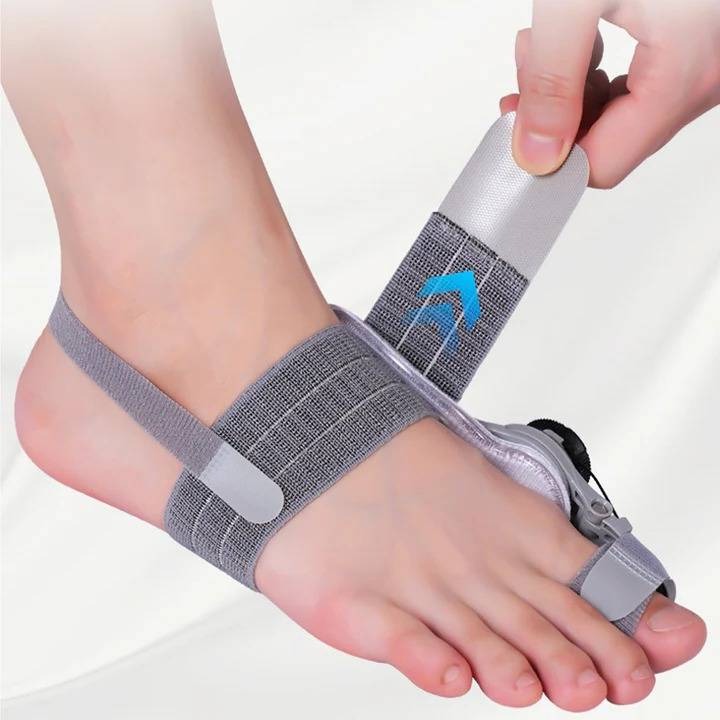 Toe Spacer with Adjustable Fit and Foot Alignment