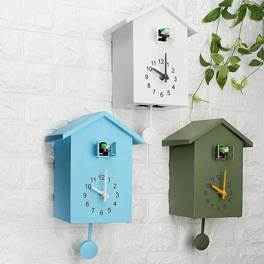 Wall Clock with Bird Design and Adjustable Sound